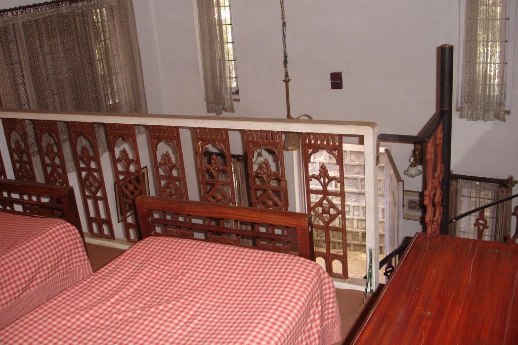 The Red House Bed & Breakfast Ooty Oda fotoğraf