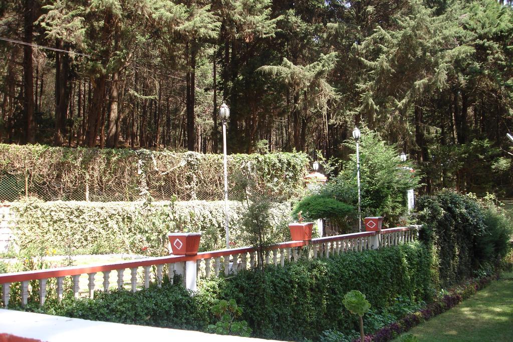 The Red House Bed & Breakfast Ooty Dış mekan fotoğraf