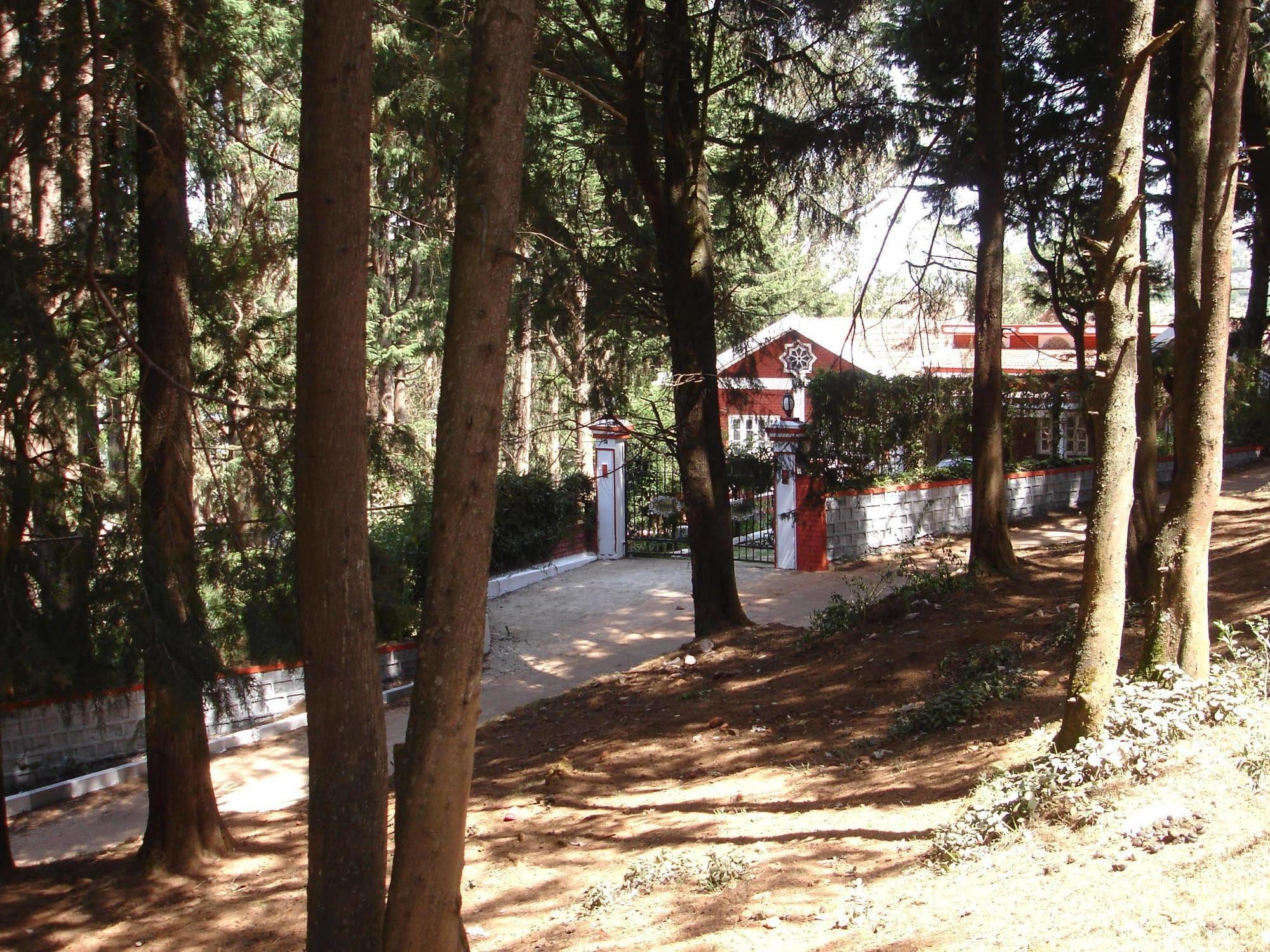 The Red House Bed & Breakfast Ooty Dış mekan fotoğraf